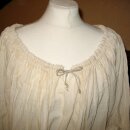 Feine Renaissance-Chemise mit weitem Ausschnitt - Weiß, ca. 115cm Länge, Gr. M/L