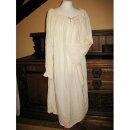 Feine Renaissance-Chemise mit weitem Ausschnitt - Weiß, ca. 115cm Länge, Gr. M/L